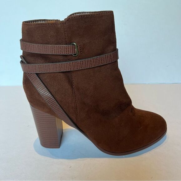 Cato Women's Heeled Brown Faux Suede Ankle Boots Size 9M - Picture 4 of 9